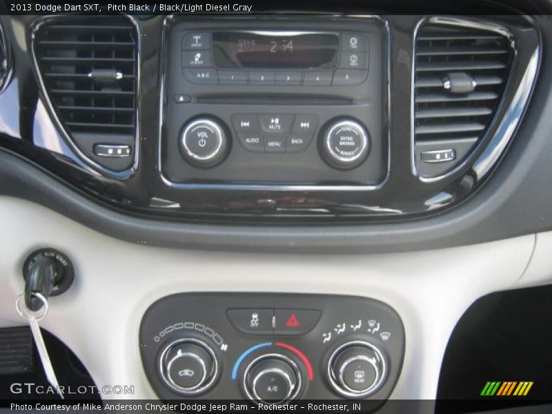 Pitch Black / Black/Light Diesel Gray 2013 Dodge Dart SXT