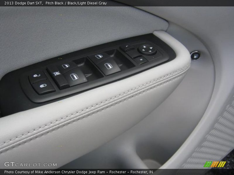 Pitch Black / Black/Light Diesel Gray 2013 Dodge Dart SXT