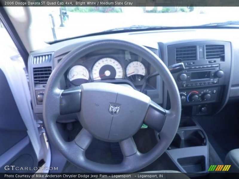 Bright White / Medium Slate Gray 2006 Dodge Dakota ST Quad Cab 4x4