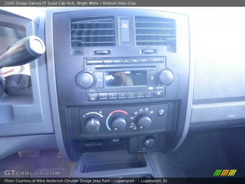 Bright White / Medium Slate Gray 2006 Dodge Dakota ST Quad Cab 4x4