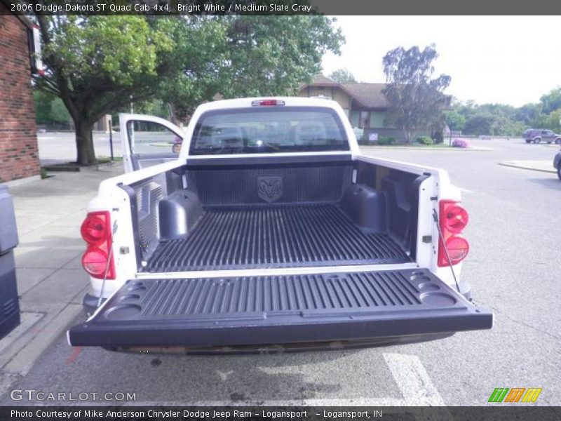 Bright White / Medium Slate Gray 2006 Dodge Dakota ST Quad Cab 4x4