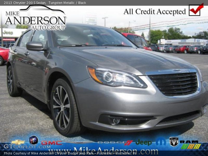 Tungsten Metallic / Black 2013 Chrysler 200 S Sedan