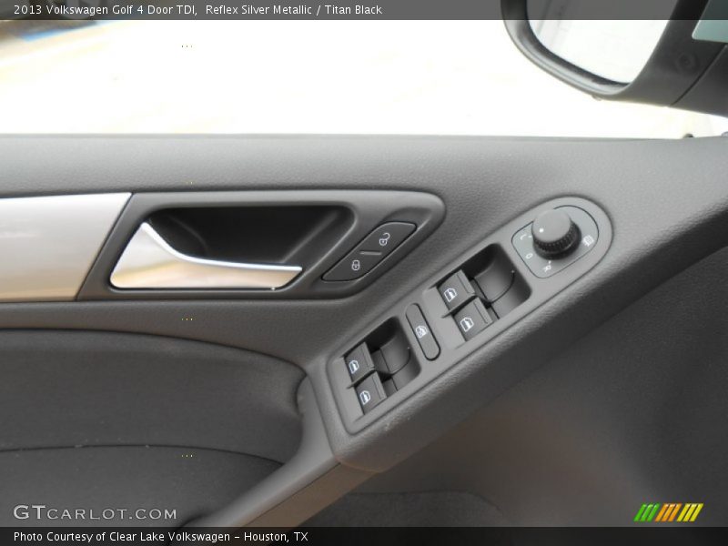 Reflex Silver Metallic / Titan Black 2013 Volkswagen Golf 4 Door TDI