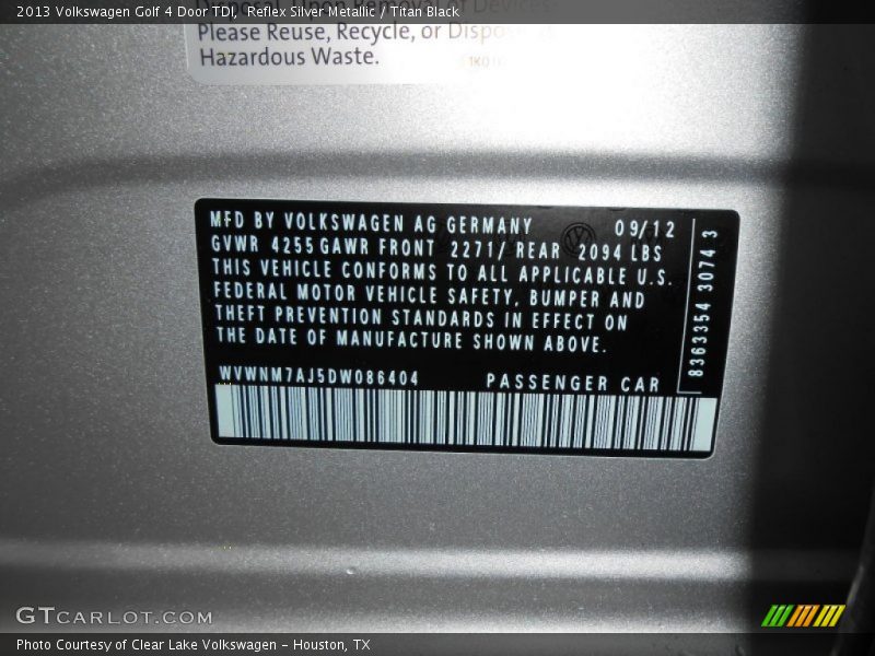 Reflex Silver Metallic / Titan Black 2013 Volkswagen Golf 4 Door TDI