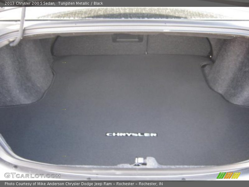 Tungsten Metallic / Black 2013 Chrysler 200 S Sedan