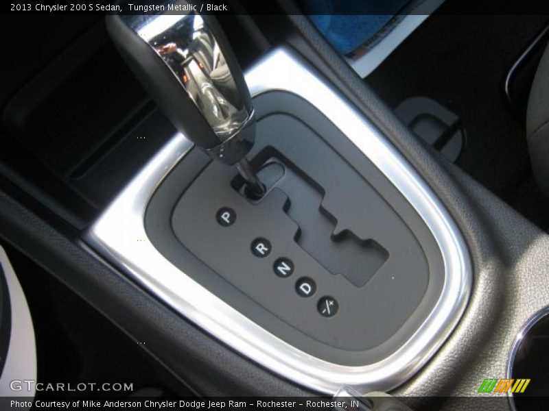 Tungsten Metallic / Black 2013 Chrysler 200 S Sedan