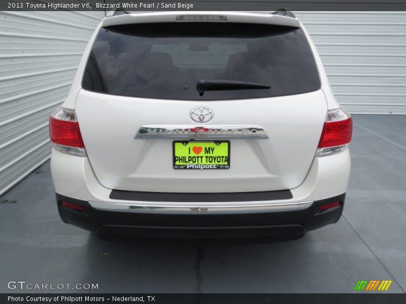 Blizzard White Pearl / Sand Beige 2013 Toyota Highlander V6