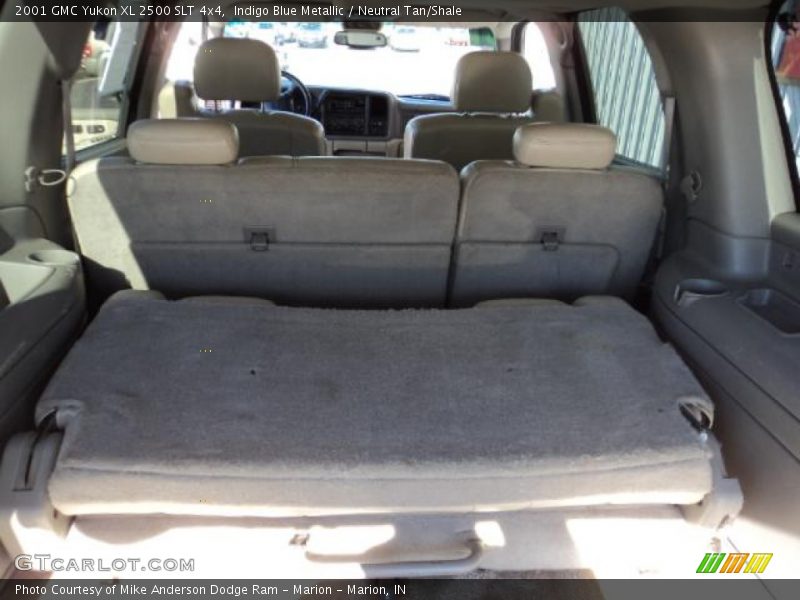 Indigo Blue Metallic / Neutral Tan/Shale 2001 GMC Yukon XL 2500 SLT 4x4