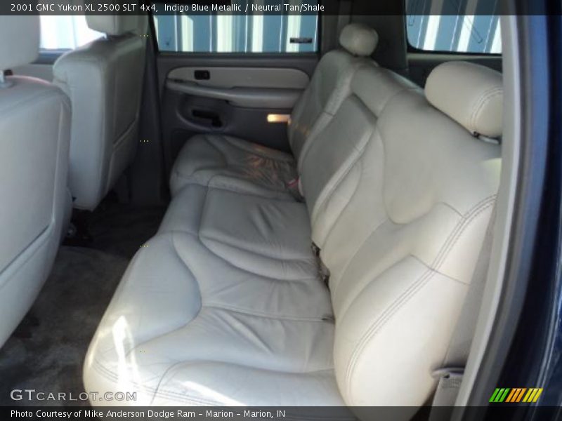 Indigo Blue Metallic / Neutral Tan/Shale 2001 GMC Yukon XL 2500 SLT 4x4