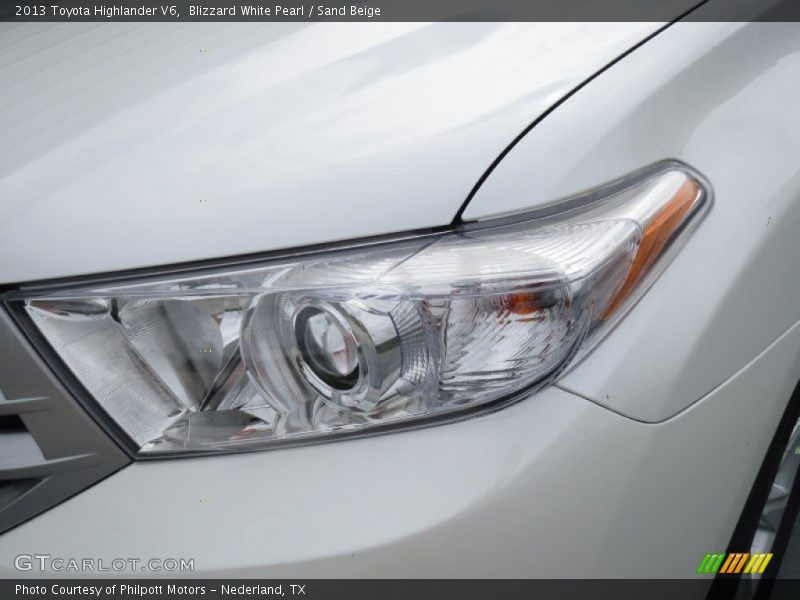 Blizzard White Pearl / Sand Beige 2013 Toyota Highlander V6