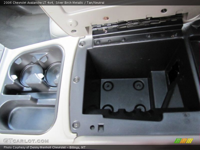 Silver Birch Metallic / Tan/Neutral 2006 Chevrolet Avalanche LT 4x4