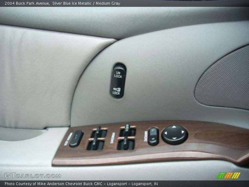 Silver Blue Ice Metallic / Medium Gray 2004 Buick Park Avenue