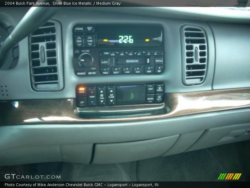 Silver Blue Ice Metallic / Medium Gray 2004 Buick Park Avenue