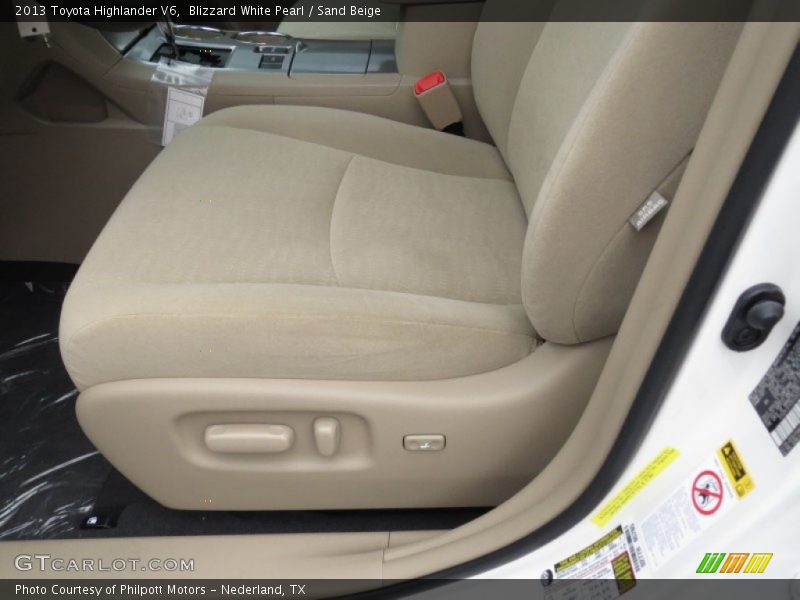 Blizzard White Pearl / Sand Beige 2013 Toyota Highlander V6