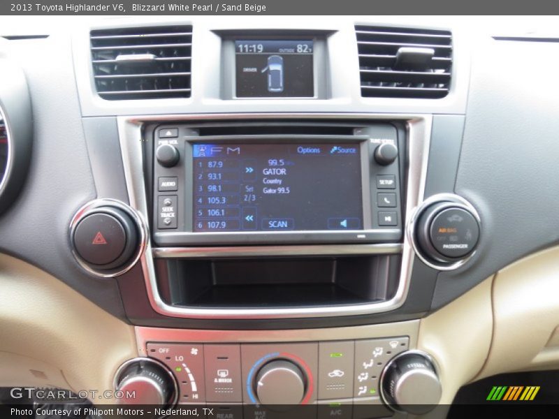 Blizzard White Pearl / Sand Beige 2013 Toyota Highlander V6