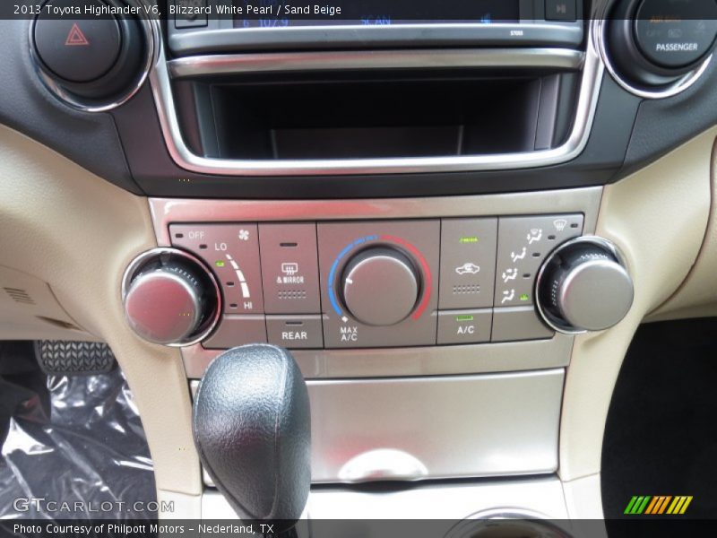 Controls of 2013 Highlander V6