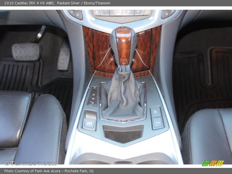 Radiant Silver / Ebony/Titanium 2010 Cadillac SRX 4 V6 AWD