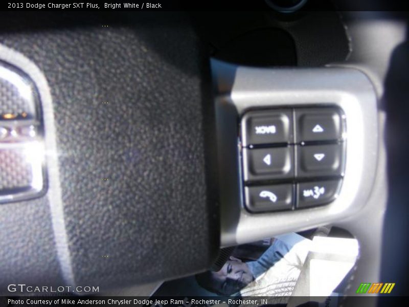 Bright White / Black 2013 Dodge Charger SXT Plus