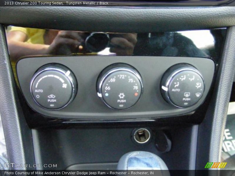 Tungsten Metallic / Black 2013 Chrysler 200 Touring Sedan