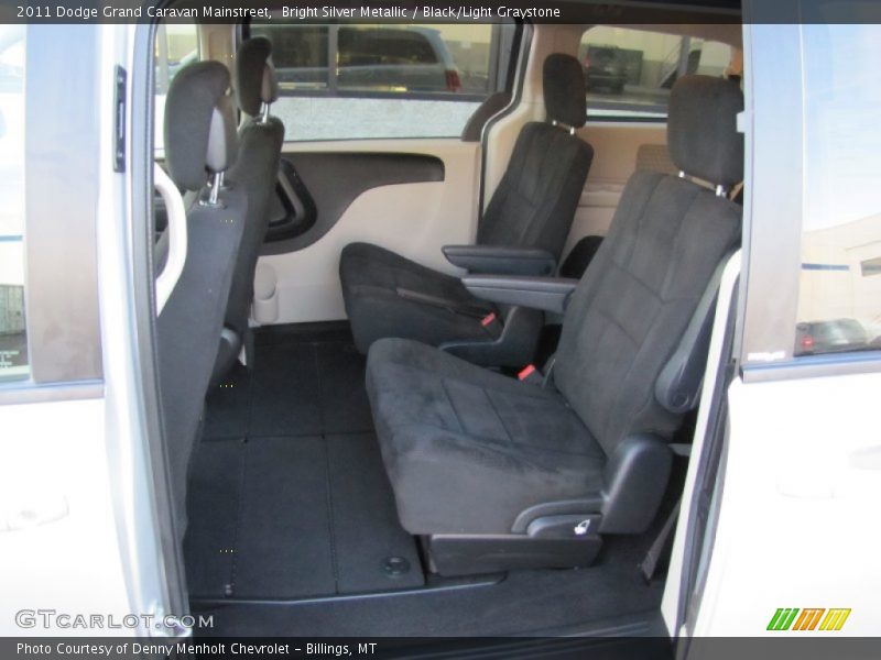 Bright Silver Metallic / Black/Light Graystone 2011 Dodge Grand Caravan Mainstreet
