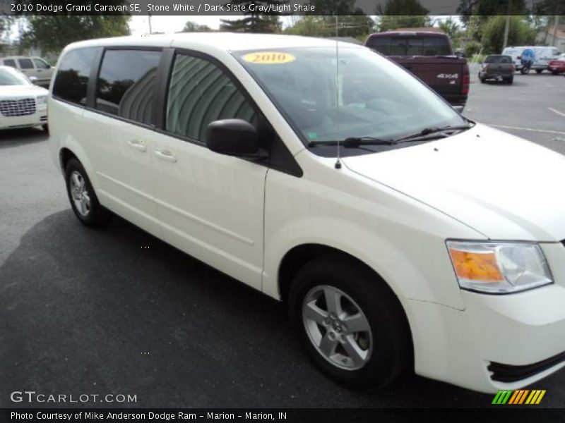 Stone White / Dark Slate Gray/Light Shale 2010 Dodge Grand Caravan SE