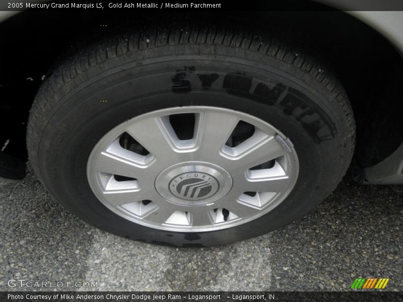 Gold Ash Metallic / Medium Parchment 2005 Mercury Grand Marquis LS