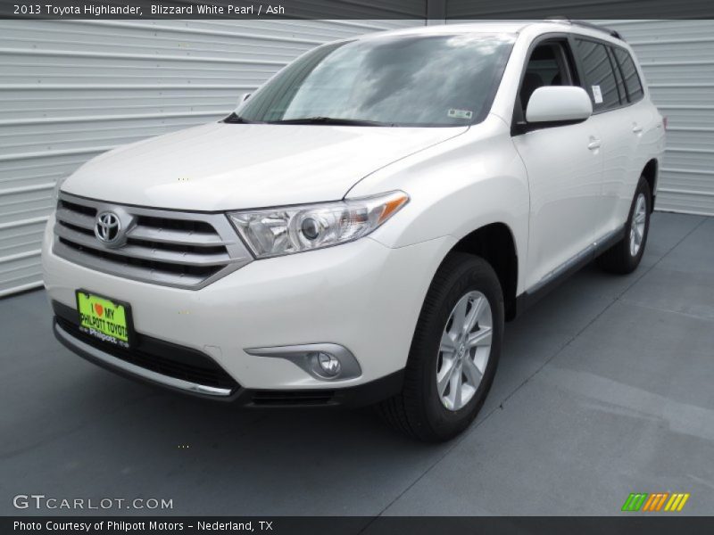 Blizzard White Pearl / Ash 2013 Toyota Highlander