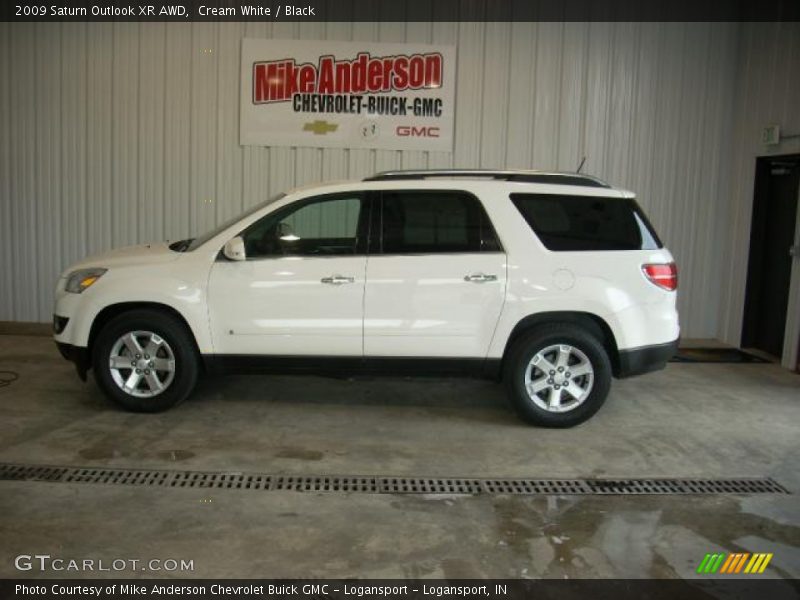Cream White / Black 2009 Saturn Outlook XR AWD