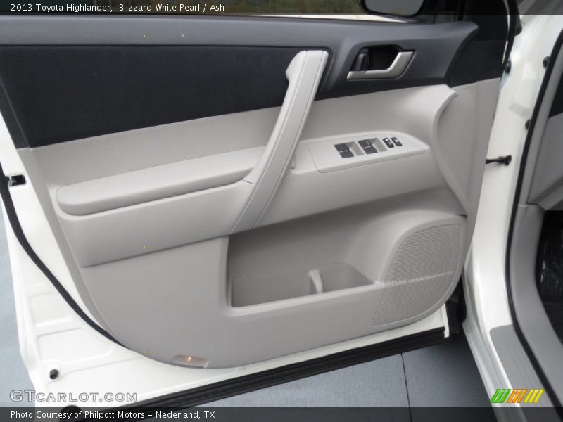 Blizzard White Pearl / Ash 2013 Toyota Highlander