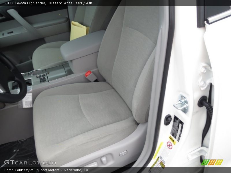 Blizzard White Pearl / Ash 2013 Toyota Highlander