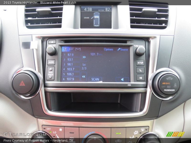Blizzard White Pearl / Ash 2013 Toyota Highlander