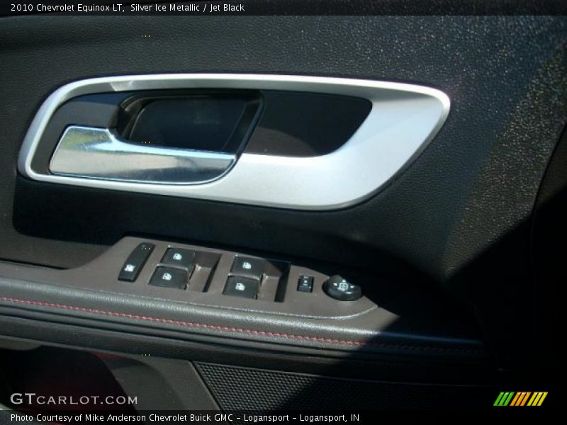 Silver Ice Metallic / Jet Black 2010 Chevrolet Equinox LT