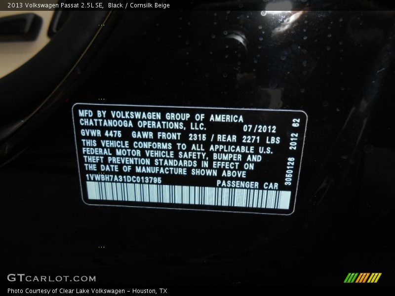 Black / Cornsilk Beige 2013 Volkswagen Passat 2.5L SE