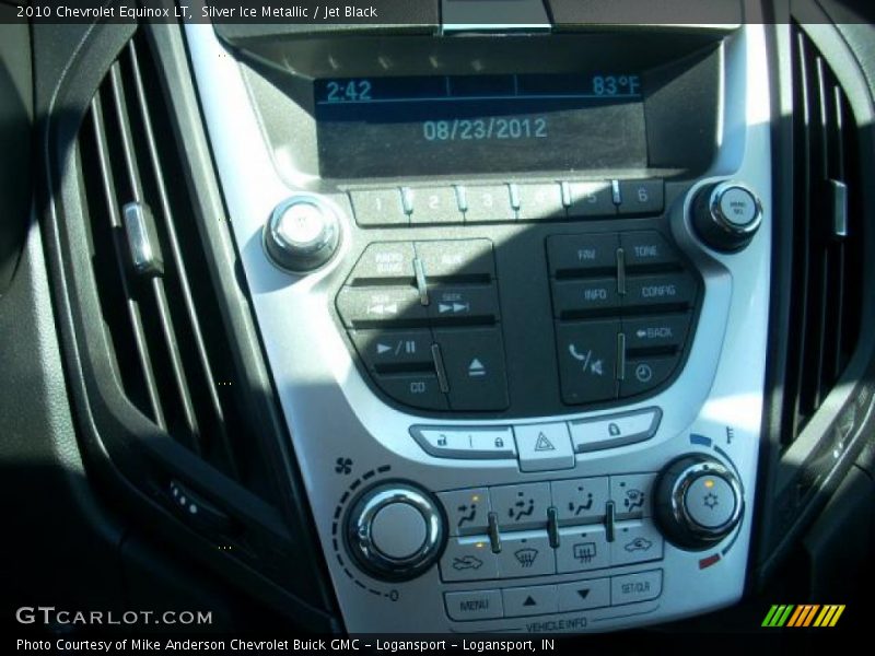 Silver Ice Metallic / Jet Black 2010 Chevrolet Equinox LT