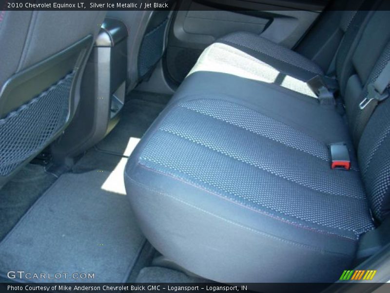 Silver Ice Metallic / Jet Black 2010 Chevrolet Equinox LT