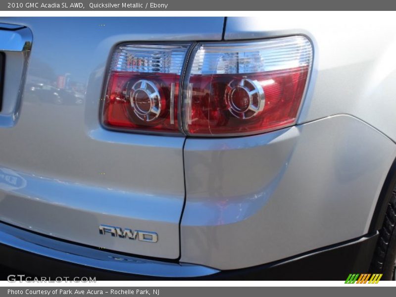 Quicksilver Metallic / Ebony 2010 GMC Acadia SL AWD
