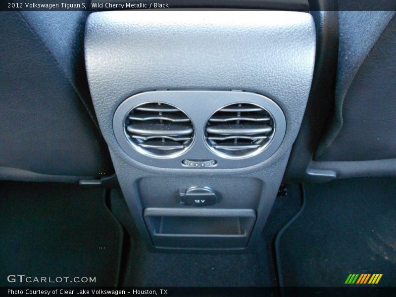 Wild Cherry Metallic / Black 2012 Volkswagen Tiguan S