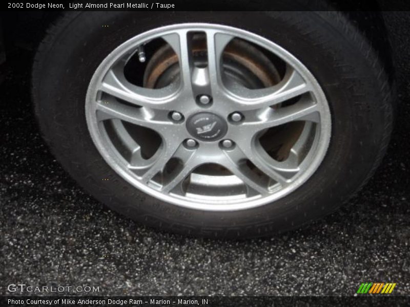 Light Almond Pearl Metallic / Taupe 2002 Dodge Neon