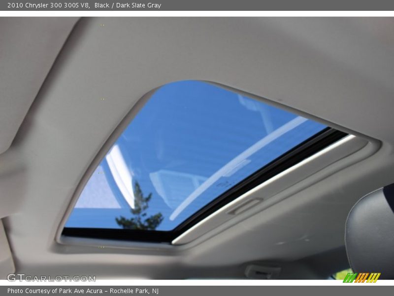 Sunroof of 2010 300 300S V8