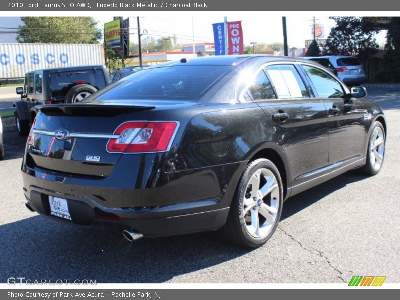 Tuxedo Black Metallic / Charcoal Black 2010 Ford Taurus SHO AWD