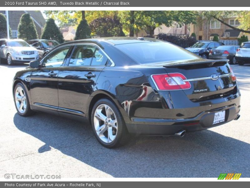 Tuxedo Black Metallic / Charcoal Black 2010 Ford Taurus SHO AWD