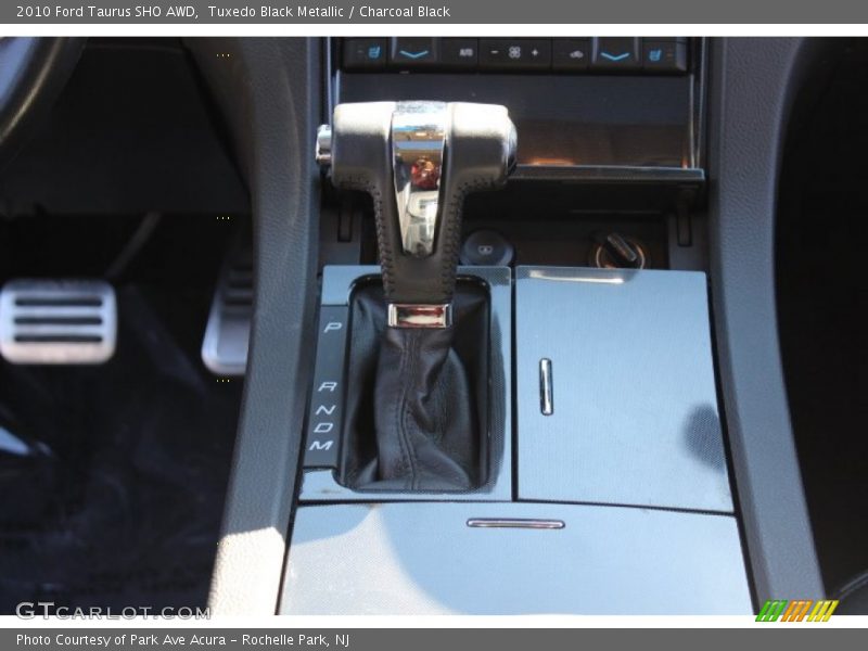 Tuxedo Black Metallic / Charcoal Black 2010 Ford Taurus SHO AWD