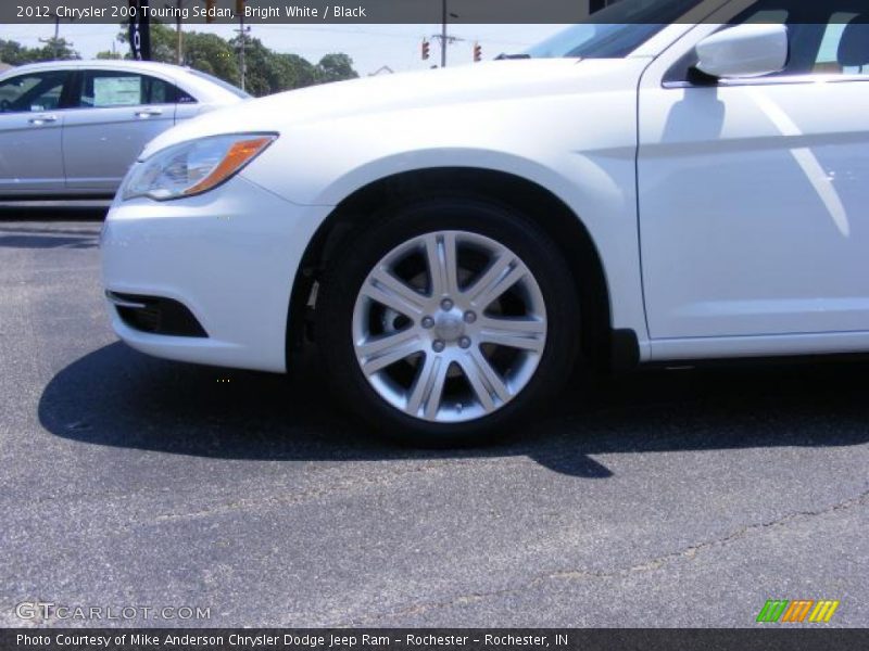 Bright White / Black 2012 Chrysler 200 Touring Sedan