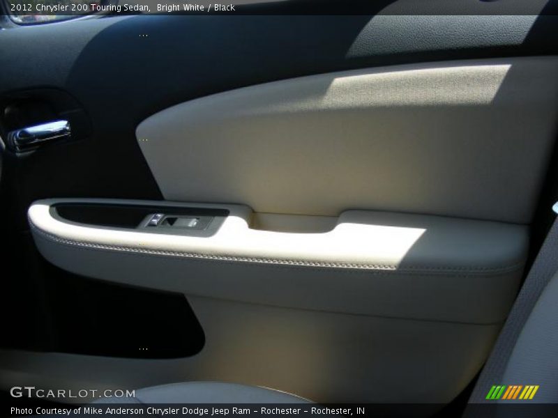 Bright White / Black 2012 Chrysler 200 Touring Sedan