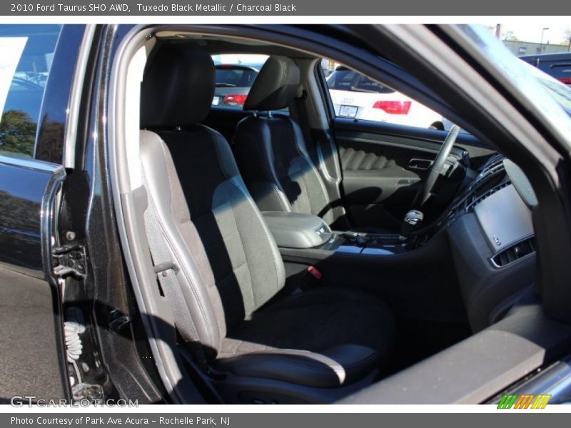 Tuxedo Black Metallic / Charcoal Black 2010 Ford Taurus SHO AWD