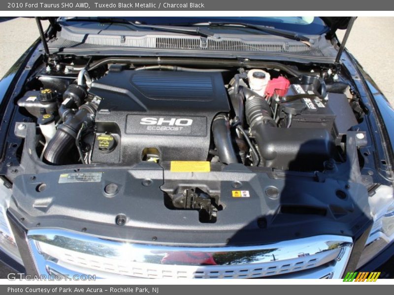 Tuxedo Black Metallic / Charcoal Black 2010 Ford Taurus SHO AWD