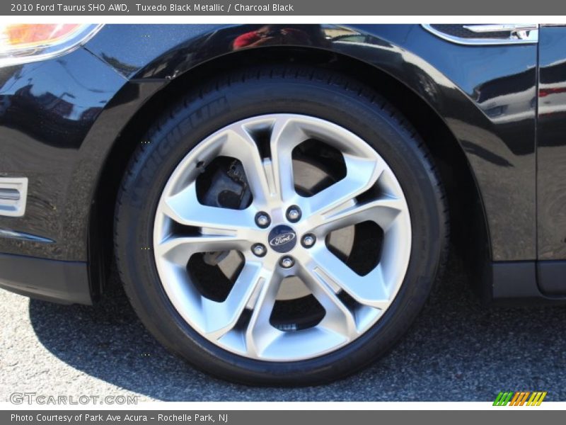 Tuxedo Black Metallic / Charcoal Black 2010 Ford Taurus SHO AWD