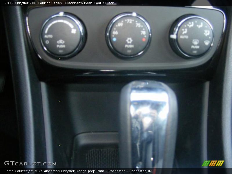 Blackberry Pearl Coat / Black 2012 Chrysler 200 Touring Sedan