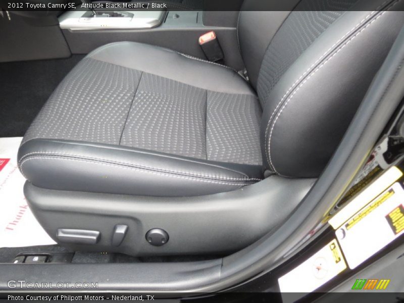 Attitude Black Metallic / Black 2012 Toyota Camry SE