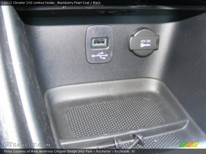 Blackberry Pearl Coat / Black 2012 Chrysler 200 Limited Sedan